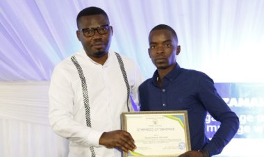 Nimubona ubuhanzi budatera imbere mujye mubitubaza- Hon. Bamporiki