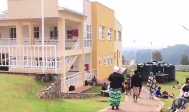 Huye: Abivuriza ku bitaro bya Kabutare babangamiwe no gusabwa kujya kugura imiti hanze yabyo.