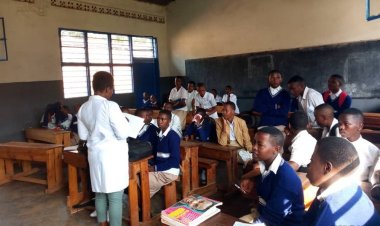 Ibisubizo n'imbogamizi ku kuringaniza amafaranga y'ishuri