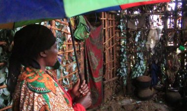 Musanze: Abatujwe mu mudugudu wa Kabazungu bitwikira imitaka bari mu nzu