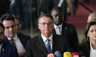 Brésil: Perezida ucyuye igihe Jair Bolsonaro yasabye abamushyigikiye kwigaragambya mu mahoro.