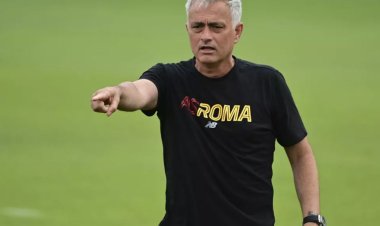 Hari ibihuha ko Jose Mourinho utoza AS Roma yajya gutoza ikipe ya Portugal.