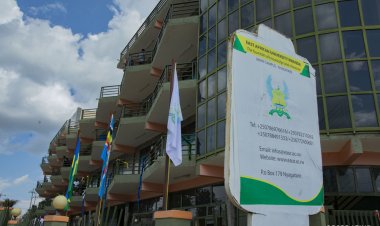 Kaminuza ya East African University Rwanda yatanze buruse ku banyeshuri 121