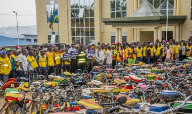 Polisi y’u Rwanda yakomereje ubukangurambaga bwa "Gerayo Amahoro" ku kiciro cy’abatwara amagare