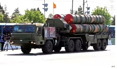 Siriya: abantu barindwi baguye mu gitero cyagabwe ku bikamyo bitwaye intwaro.