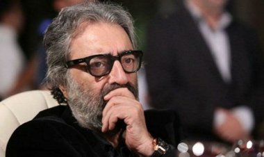 Iran: Yangiwe gusohoka ikibuga cy’indege kubera kugaragaza ko ashyigikiye imyigaragambyo.