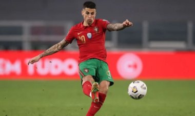 Myugariro w’umunya-Portugal Cancelo (Manchester City) yatijwe Bayern Munich.