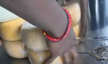 Abaguzi barasabwa kugenzura ko ibyo baguze bitarengeje igihe.