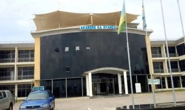 Nyanza: Hatangijwe gahunda ya “Igire Turengere Umwana” igamije gutoza abakobwa kuzavamo ababyeyi beza.