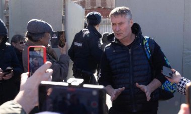 " Nzakomeza kuyasubiramo" Evguéni Roïzman utavugarumwe n'Ubutegetsi bw'Uburusiya ku magambo akoresha ntambara yo muri  Ukraine.