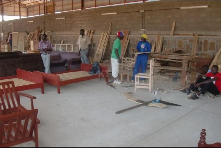 Barashima gahunda ya leta yo guhanga imirimo mishya yabahinduye imibereho.