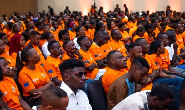 Biteganyijwe ko urubyiruko ibihumbi 100 ruzabona akazi binyuze muri Porogaramu ya Aguka