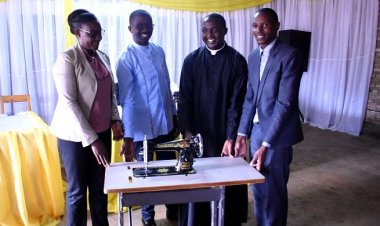 Gisagara: Urubyiruko rwize imyuga rugiye guca ukubiri n’ubushomeri.