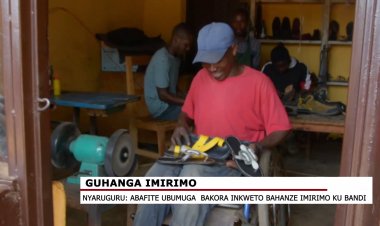 Nyaruguru: Abafite ubumuga bakora inkweto barasaba bagenzi babo basabiriza ko bakwiye kubigiraho