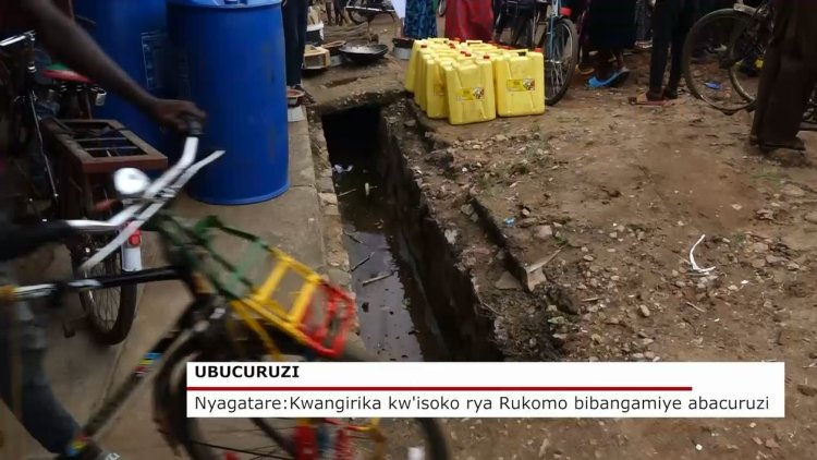 Nyagatare: Isoko rya Rukomo ryarangiritse kuburyo Abaricururizamo banyagirwana n’ibicuruzwa.