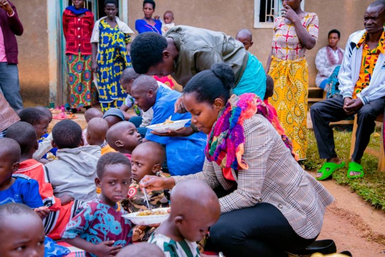 Nyaruguru: Abagabo bafashe iya mbere mu gufatanya n’abo bashakanye mu burezi bw’abana babo mu ngo mbonezamikurire