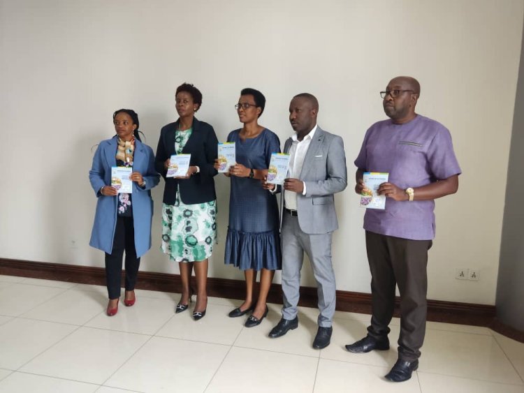 Hamuritswe agatabo gakubiyemo ingengo y’imari irimo ibikorwa bigenewe gufasha umuturage