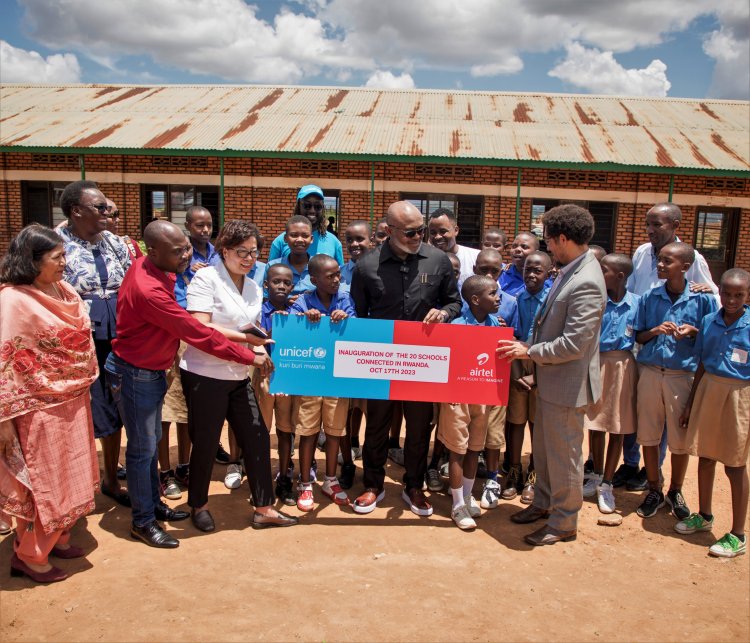 Ibigo by'amashuri 20 bimaze kugezwaho internet yihuta ya Airtel