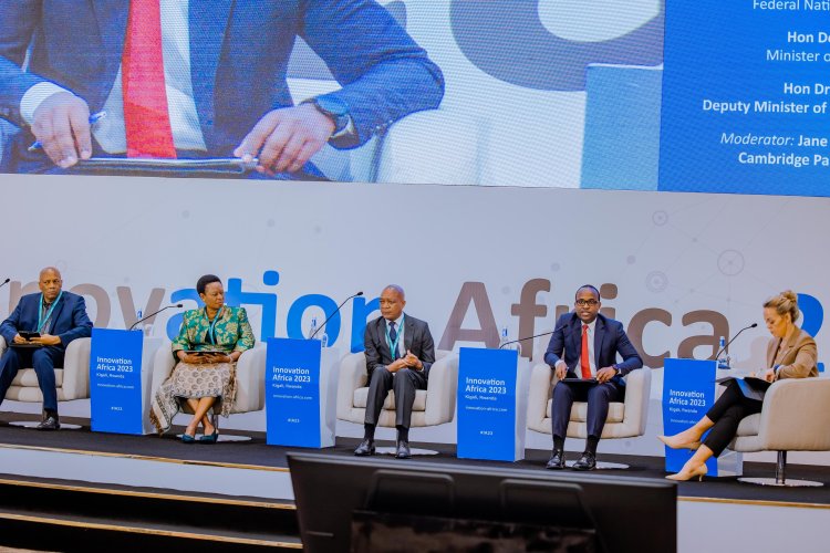 Muri 2024 ibigo by'amashuri bizaba bifite interinete 100%