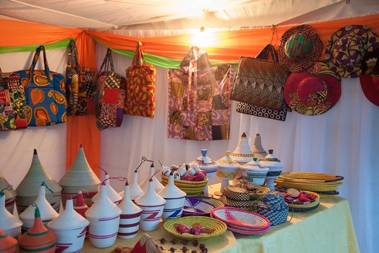 Hari abaturage bavuga ko bimwe mu bikorerwa mu Rwanda (Made in Rwanda) bihenda