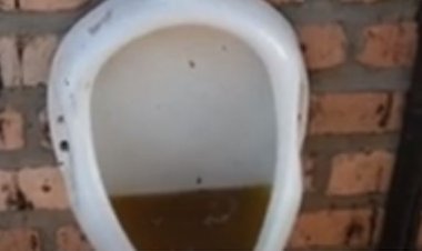 Gisagara: Abarema isoko rya Ndora barinubira isuku nke yo mu bwiherero kandi batanga ikiguzi