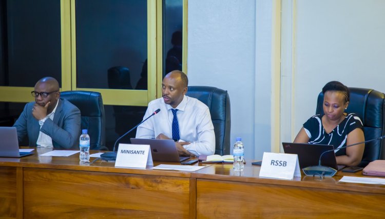 MINISANTE irasabwa gukemura ibibazo bibangamira abivuriza kuri Mituweli