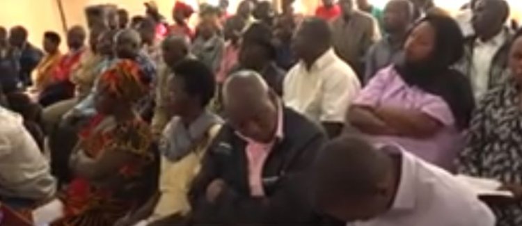 Kudakurikiza igihe cyagenwe cyo gushyiraho abayobozi bashya gitanga icyuho cyo gusahura koperative