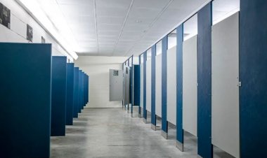 Abagana amabanki barinubira ko batabonayo ubwiherero bw'Abakiriya