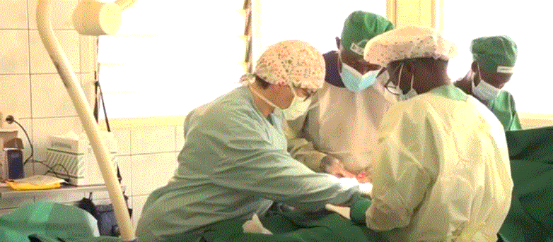 Iburasirazuba: Abaganga bongerewe ubumenyi ku kubaga ndwara ya Hereni