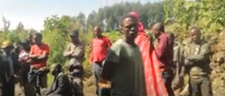 L'aide à la réduction de la pauvreté a contraint les frères de tuer leur mère.