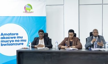 NEC irihanangiriza abajya gukusanya imikono mu buryo butemewe