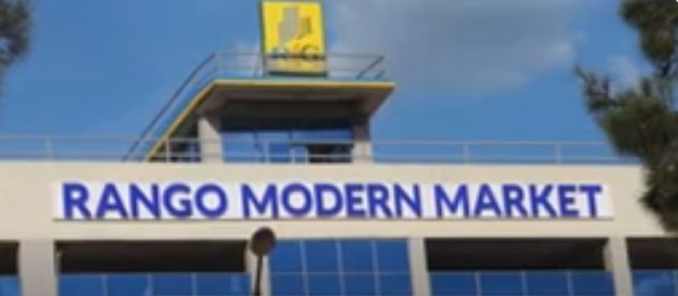 Huye: Abacururiza mu isoko rya Rango babangamiwe no kutagira ubwiherero