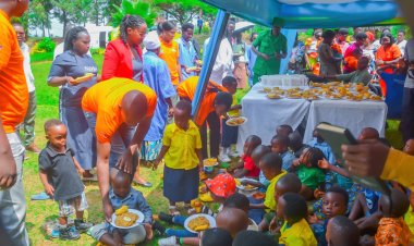 Abagabo barakangurirwa kugira uruhare mu kwita ku mubyeyi n'umwana