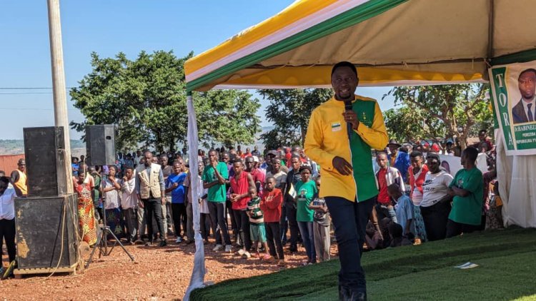 Dr. Frank Habineza yijeje abaturage ko nibamutora azabafasha kubona isoko ry'umusaruro wabo