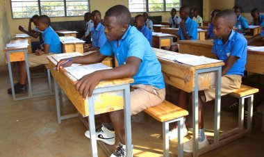 Hagiye gutangizwa gahunda yo kongerera ubumenyi mu biruhuko abanyeshuri badatsinda neza