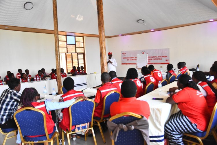 Abakorerabushake ba croix rouge bahuguwe ku guhangana n'indwara y'ubushita bw'inkende