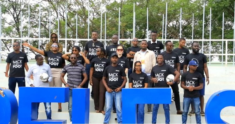 Canal+ yazaniye abakiriya bayo poromosiyo Back to Foot