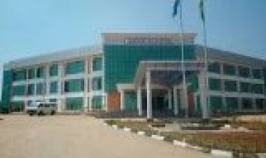 Kirehe-Gahara: barasaba kubakirwa ikibuga kigezweho