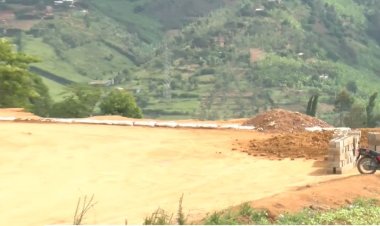 Kigali - Ruriba: Basenyerwa n'amazi ava mu kibuga cyo kwigishirizamo ibinyabiziga