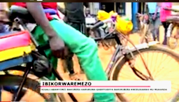 Kigali: Abanyonzi bakorera Karuruma - Gashyushya barinubira kwirukanwa mu muhanda