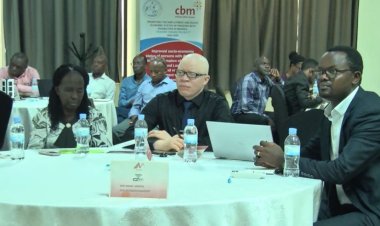 Abantu bafite ubumuga ngo ntibagirirwa icyizere muri banki n'ibigo by'imari