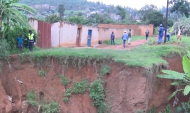 Kigali - Mageragere: Amaso yaheze mu kirere ku ikorwa rya ruhurura iri kubashyira mu manegeka