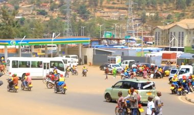 Abamotari barasabwa kutagenda bavugira kuri telephone no kuzumviraho ibiganiro n'umupira