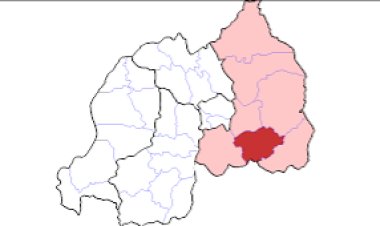 Abacururiza mu mazu y'isoko rya Kibungo babangamiwe no kuvirwa n'imvura  bikabateza igihombo