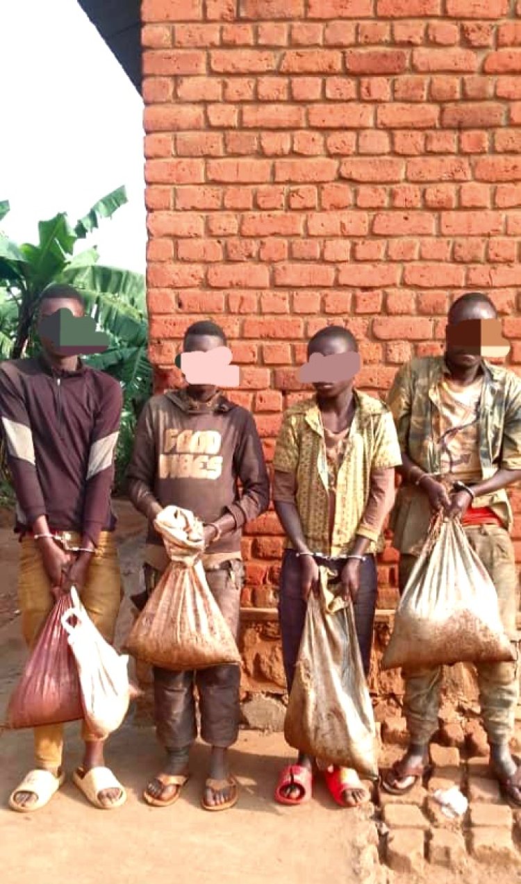 Rulindo: Polisi yafashe abantu bane bacukuraga amabuye y'agaciro mu buryo butemewe n'amategeko