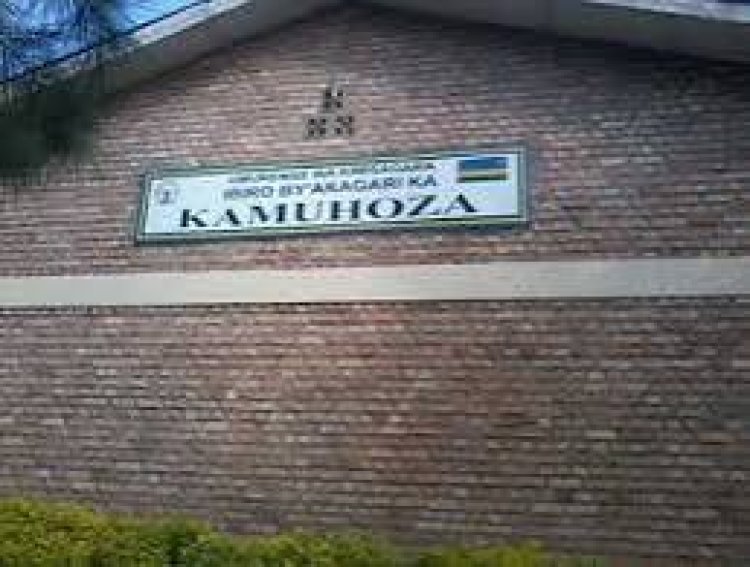 Nyarugenge: nubwo bishyura amafaranga y’isuku, barembejwe n’umwanda