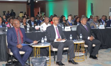 Kaminuza zo muri Afurika y'Iburasirazuba zigiye gufatanya n'abatanga akazi gufasha abanyeshuri kwiga ibikenewe