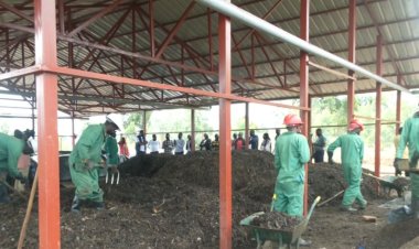 Imyanda ituruka mu ngo zo mu mijyi yunganira Kigali yatangiye gukorwamo ifumbire