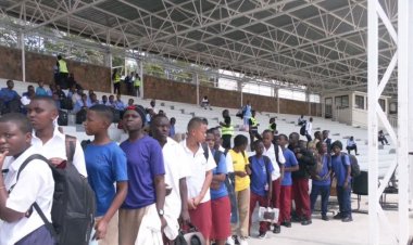 MINEDUC irasaba ababyeyi kohereza abanyeshuri ku gihe cyagenwe