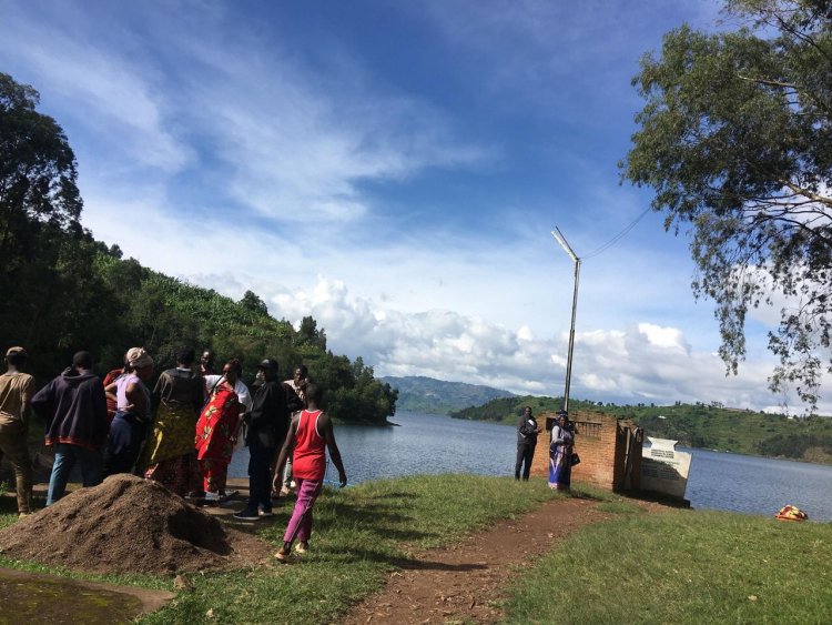 Burera: Barasabira ubutabera umunyashuri wari muri stage warohamye mu kiyaga 